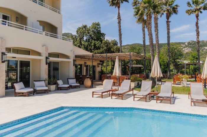 Hotel Corsica 5 Spa Serena Calvi Pool Terrace