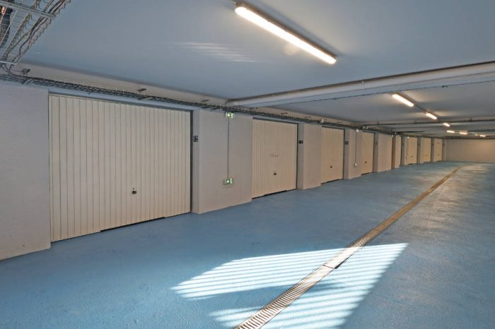 Saint-Jean Residence Saint-Florent garages